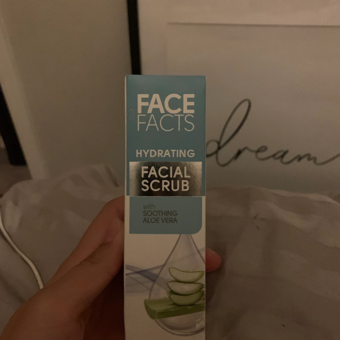 Face scrub 