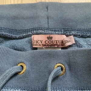 Juicy couture - säjer dessa juicy pga att dom blivit lite korta💗BUDA