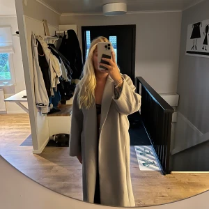 Kappa - As gosig och fin kappa nu till höst🤎🤎