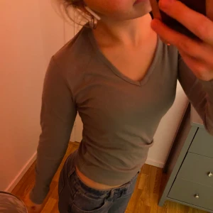 Tröja - ❗️tryck ej på köp nu❗️Två lika dana tröjor ifrån lager 157! Endast testade och kommer ej till användning. 50kr styck!! Pris kan diskuteras🫶 köparen står för frakt:)