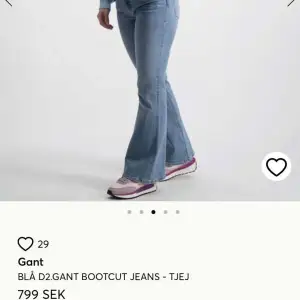 Helt nya jeans lågmidjade från kidsbrandstore i strl 170 passar xs s Passar dig om du är 1,65 Fler bilder så kan ni skriva, köpt för 799 