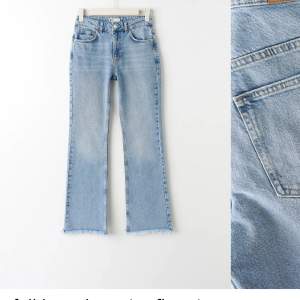 Säljer dessa slutsålda lågmidjade jeans från Gina, sparsamt använda. Nypris 500kr