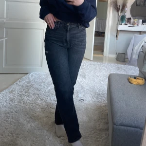 Jeans - Ett par jeans ifrån Cubus i 36!! Dom har super mycket stretch och är högmidjade ❤️‍🔥