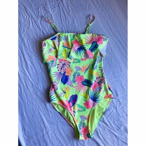 Baddräkt - Oanvänd baddräkt, 12-14 år