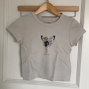 Brandy tröja - Jätte fin brandy Melville tröja i storlek one size men passar mig jätte bra som en xs/s