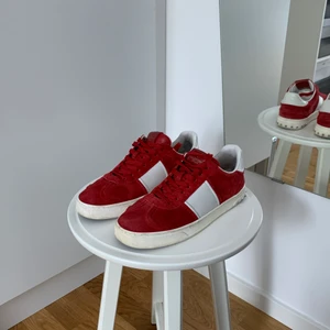 Valentino flycrew sneaker - Valentino flycrew, strl 40, fint skick, öppen för bud, pma om ni har några frågor😊