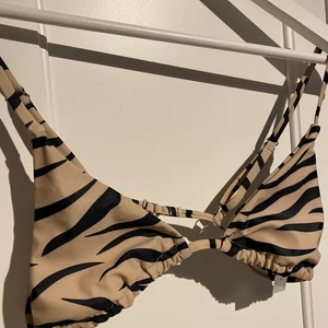 Bikini - Ny bikini från shein inte använd då den var för liten 