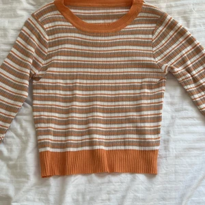 Tröja🧡🤎🤍 - Randig tröja! Helt oanvänd🧡