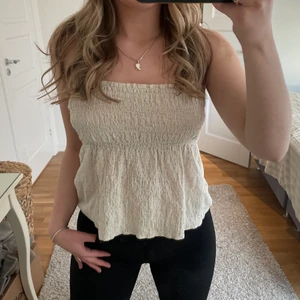 Zara topp - Populär Zara topp storlek M! Frakt tillkommer 💞 köp dirket för 300+frakt