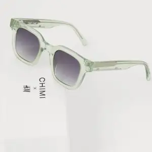 Söker likadana solglasögon från Chimi x hm. Någon som har och vill sälja? 