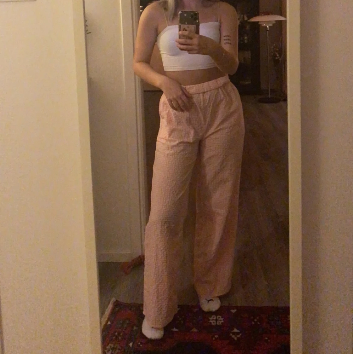 Trendiga rutiga byxor