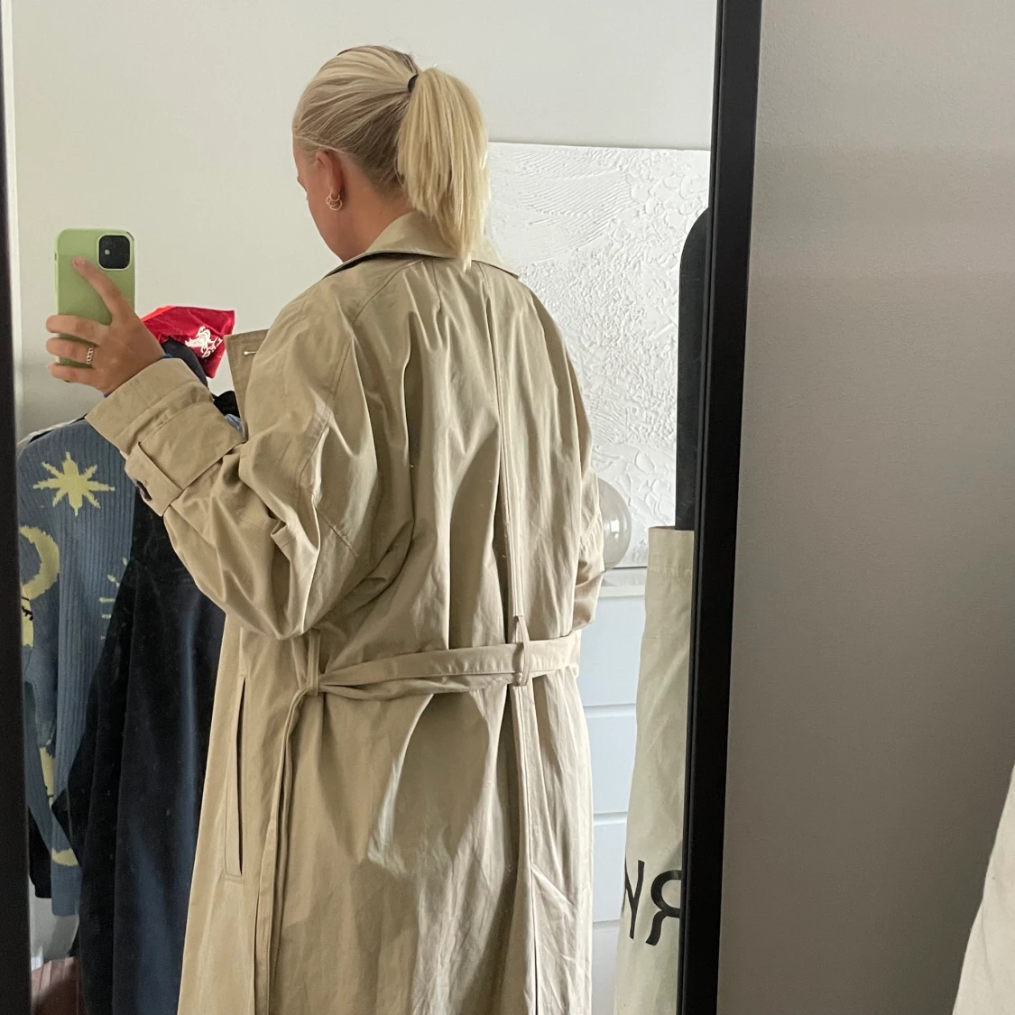 Beige trenchcoat - 91