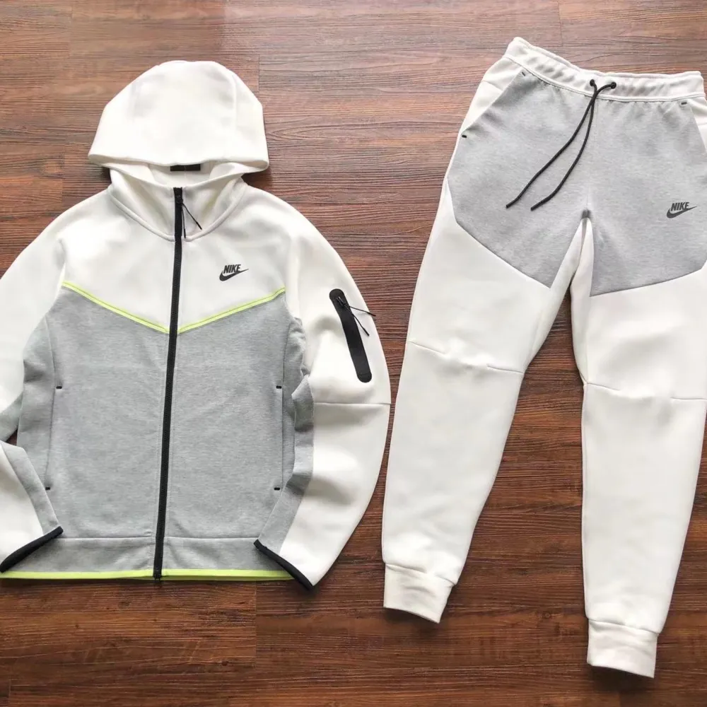 Nike Tech Fleece replica tracksuit 1:1 quality theres no diffrence. Hoodies.