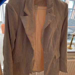 Oversize kavaj i Manchester  - Kavaj i Manchester. Beige