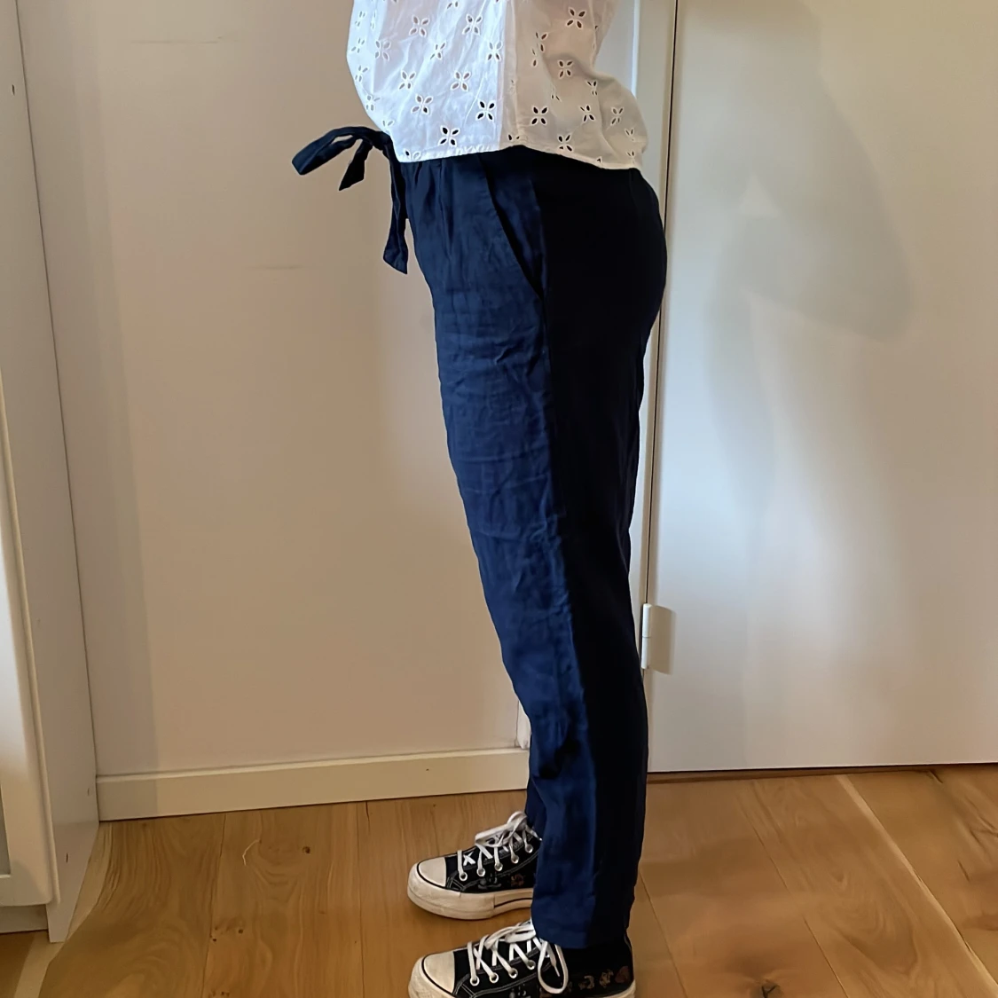 Marinblåa linnebyxor stl 34 - 90