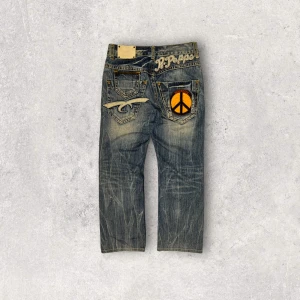 Red Pepper Straight Washed Jeans - 00’s - Waist: 78 cm, length: 98 cm. If you are interested in the item please DM first. 