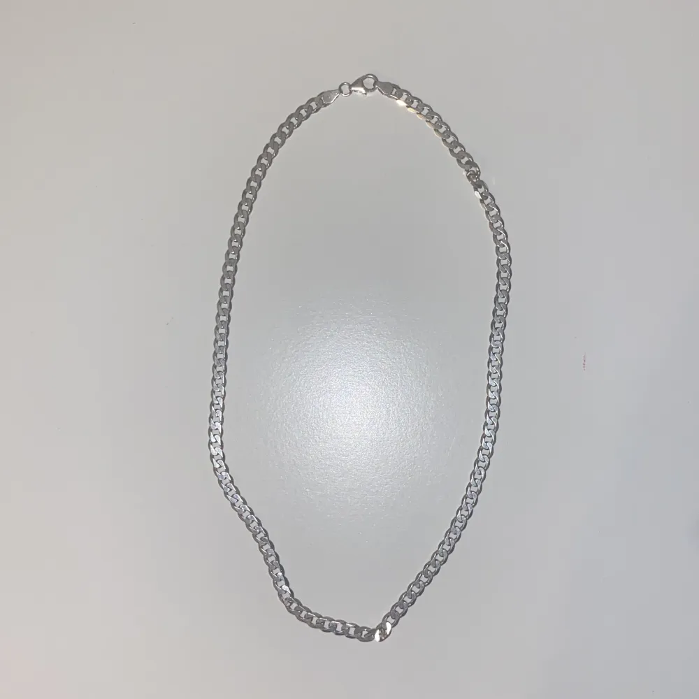 Silver halsband, 45cm i längd(äkta silver). Accessoarer.