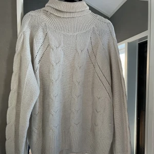 Polo tröja - Använt skick! 🌸