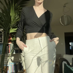 Omlott-topp från H&M - Crop top 