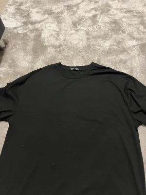 Tröja - Översize t-shirt från SHEIN, som ny knappt använd 