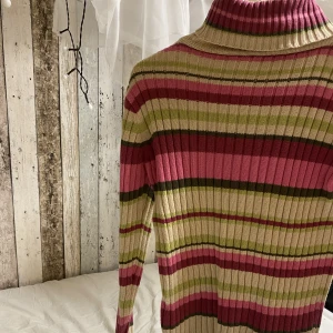 Tröja - Tröja i storlek S men passar även M då den är strechig😊