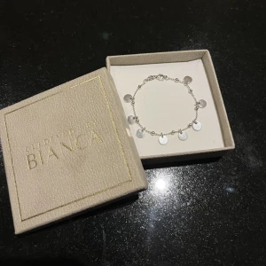 Silver armband  - Säljer mitt silvriga armband från Guldfynd by Bianca, då de inte kommer till användning. Material: s925✨