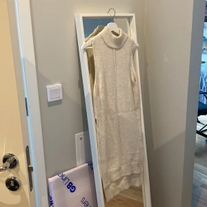 Topshop sleeveless knit top - Sleeveless knit top from Topshop with high neck and slit sides