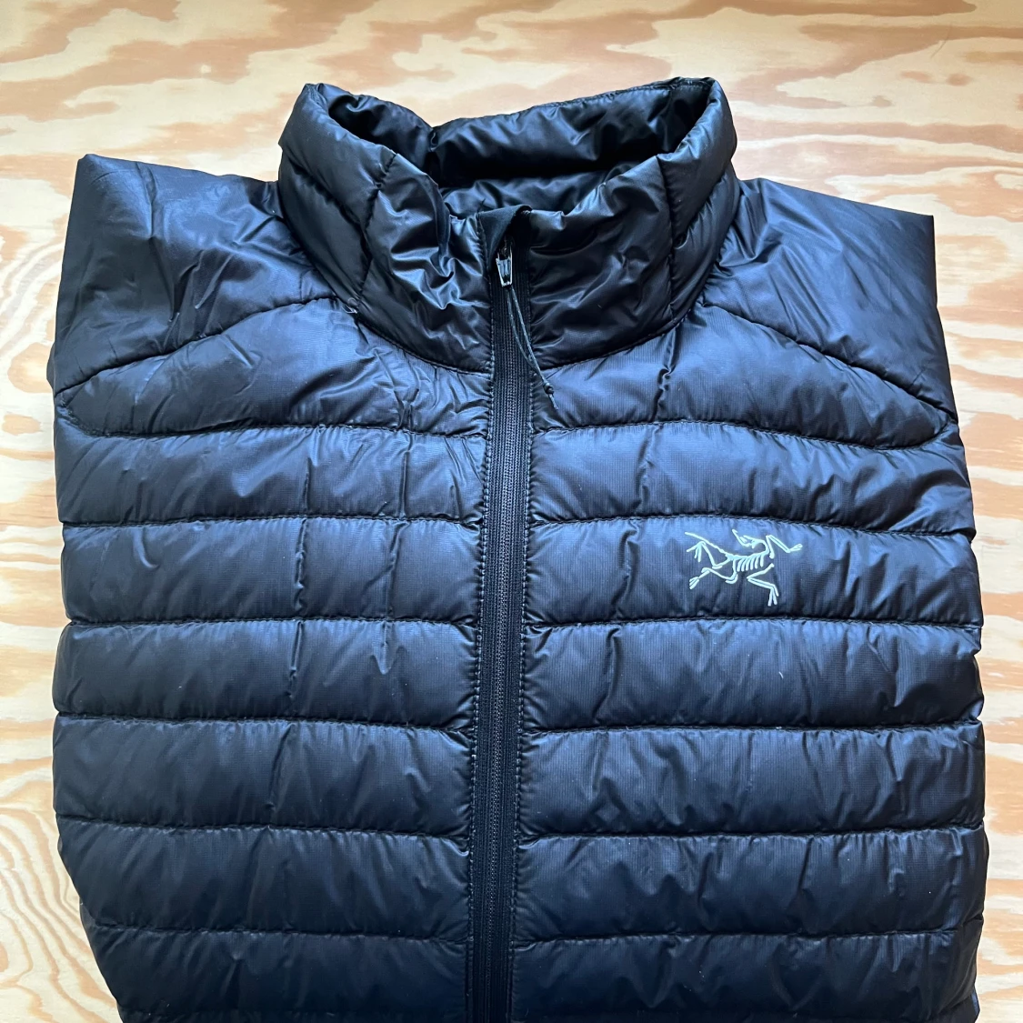 Arc'teryx dunjacka strl S - 90
