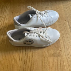 Skor - Snygga skor smiley Köpta från zalando💞