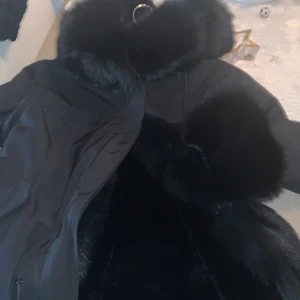 Vinter jacka - Helt oandvänt , äkta päls, köpte från Garoff