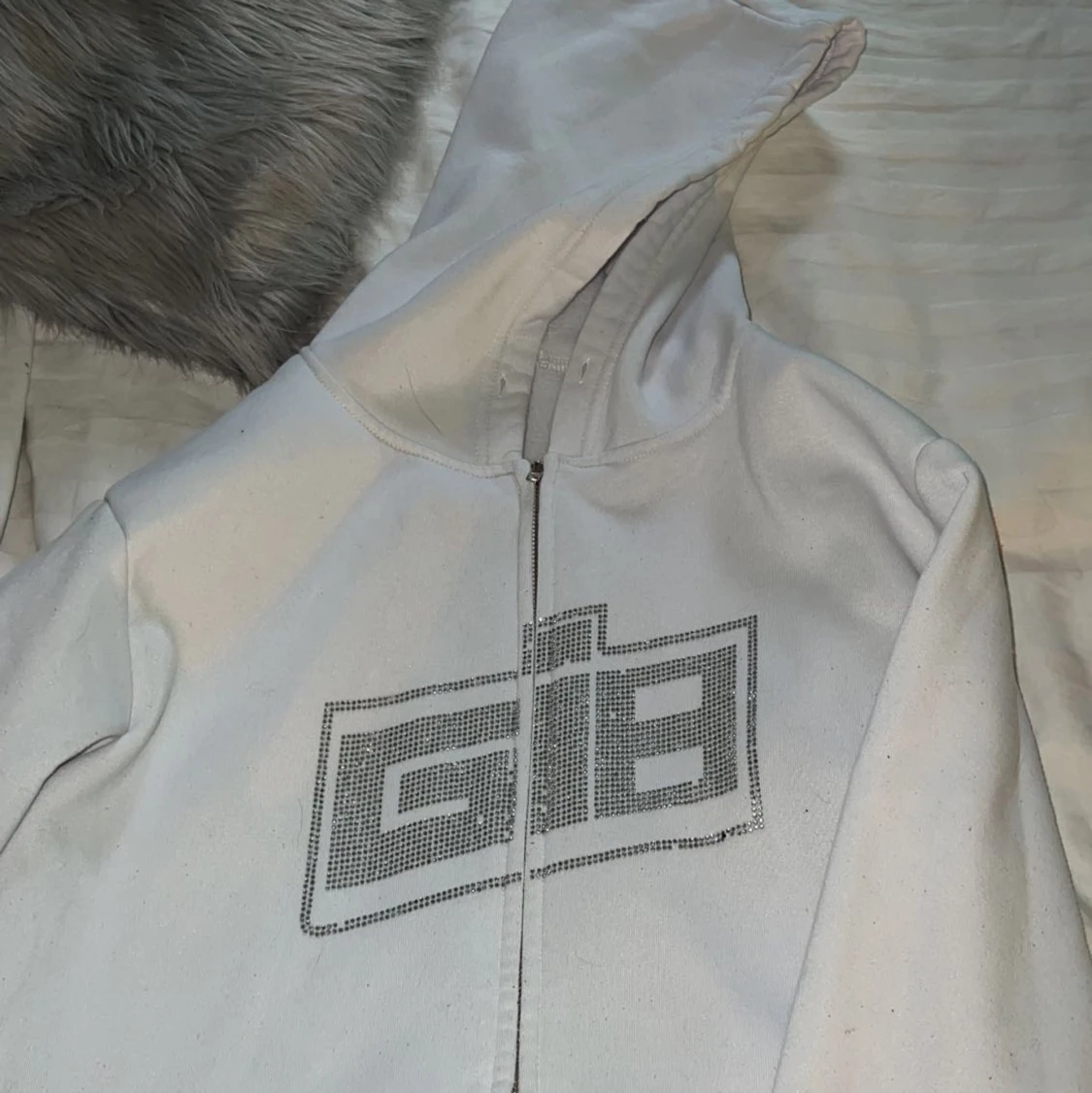 Rhinestone zip hoodie - 90