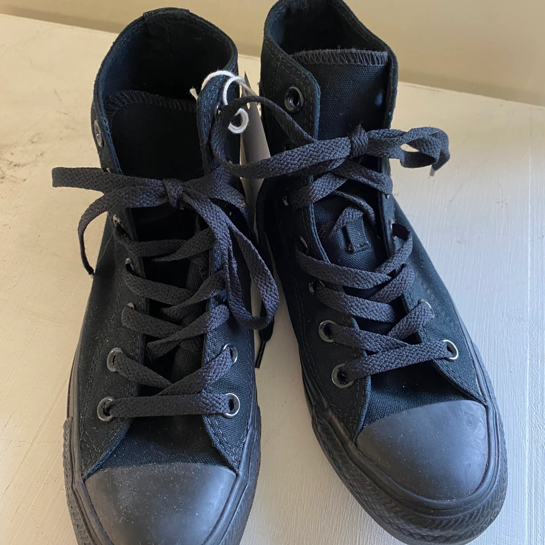 Svarta Converse oanvända - 91