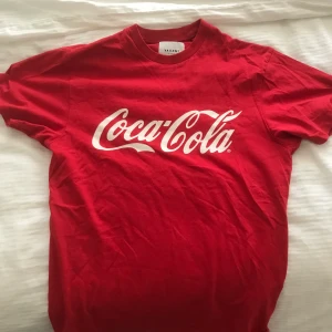 Extra small coca cola t shirt - Extra small coca cola t shirt 