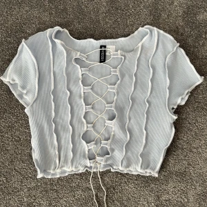 Topp Fårö H&m  - Använd en gång, topp från H&m  storlek S 