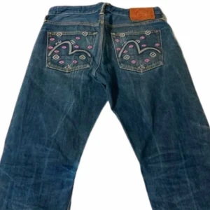 Evisu jeans - Helt oanvända evisu jeans. Säljer då de ej passar mig. Pris kan diskuteras