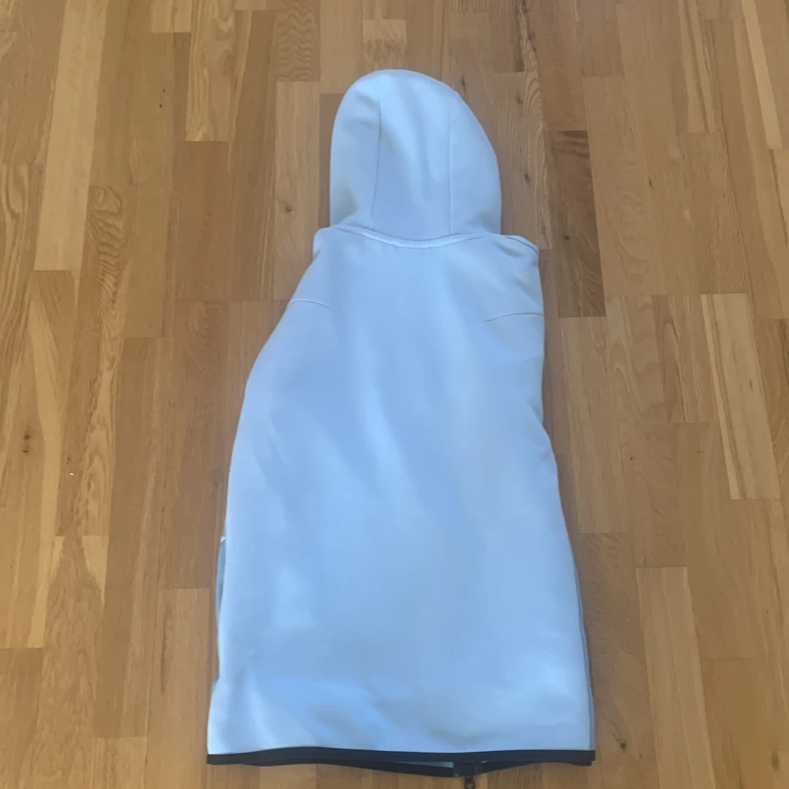 Nike tech fleec storlek M skriv om ni är intresserade  - 91