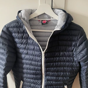 Colmar jacka - Superbekväm och snygg jacka från colmar!! Nypris ca 2300kr jag säljer för 1300💥💥💥😍