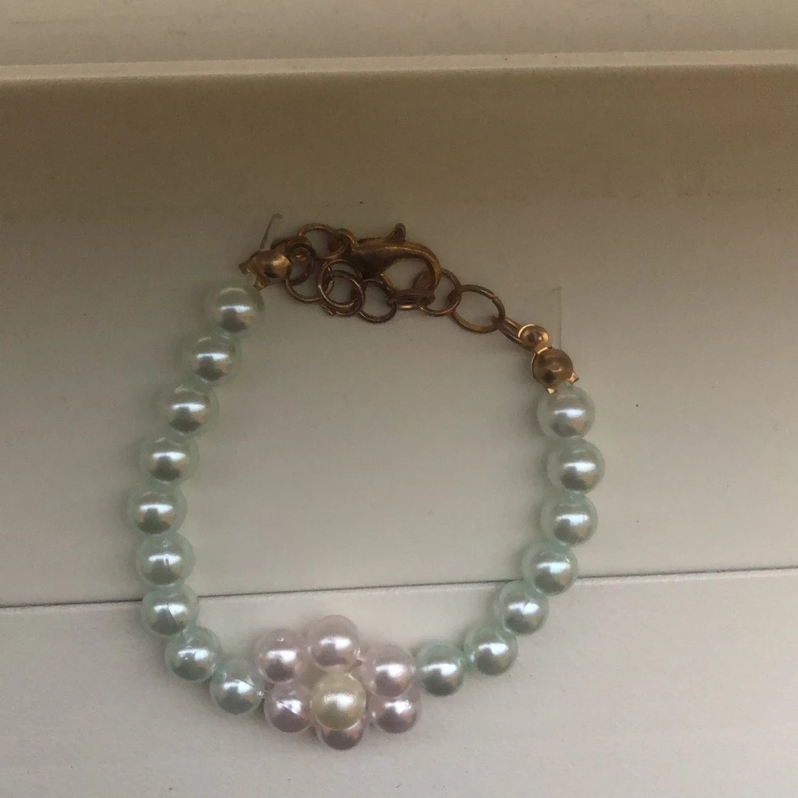 Jättefint somrigt armband🫶🏻😍 - 90