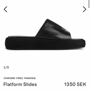 Arket  - Jättefina sandaler, sparsamt använda. Nypris 1350:-