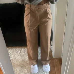 Zara byxor  - Helt nya Zara byxor⭐️  Jag är 167 cm