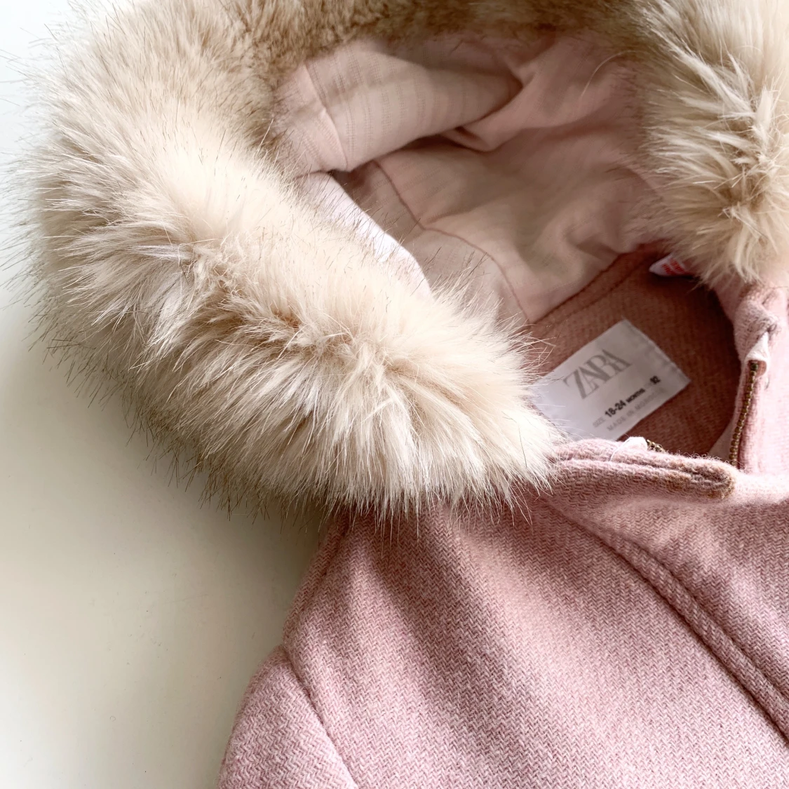 Duffel Duffel Med Tryckknappar Med Huva Med Fuskpälseffekt - 90