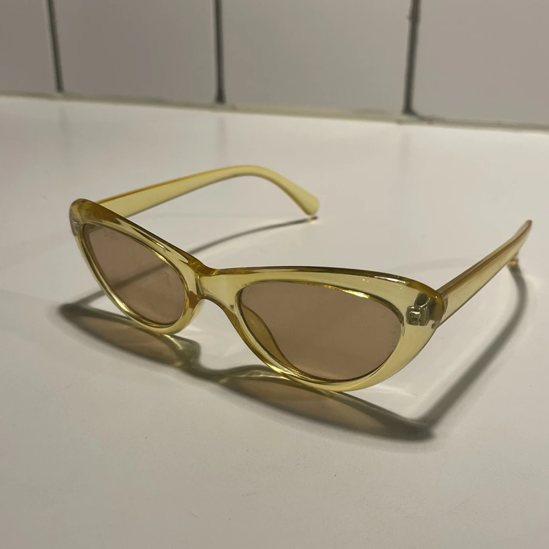 Gula Solglasögon  - 91