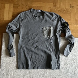 Stone Island  - Inga defekter. Strl XL men passar som L