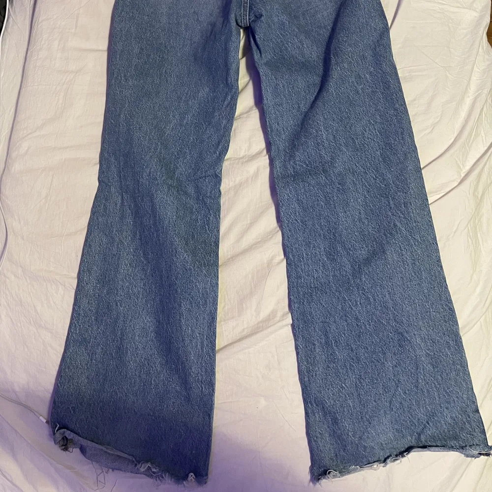 Nu säljer jag dessa fina jeans från lager 157 pågrund av att dom inte passar längre. Jeans & Byxor.