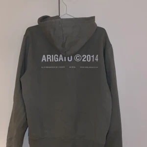 Axel Arigato Hoodie - Säljer denna pga att den inte används, bra skick. Pris kan diskuteras🫶🏻