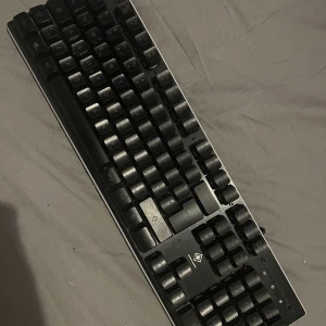 Gaming tangentbord  - Deltaco gaming tangentbord i fint skick 