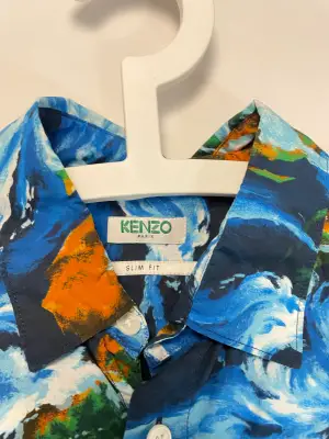 Kenzo Paris skjorta knappt använd i storlek 40 Ny pris 4800