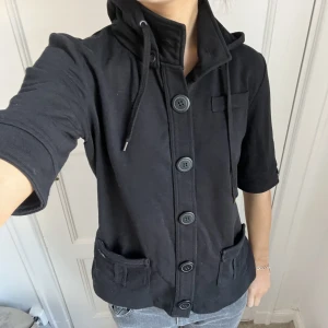 Tröja!! - Såå coool tröja med luva!!