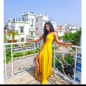 Long dress - Yellow long dress with side slit 