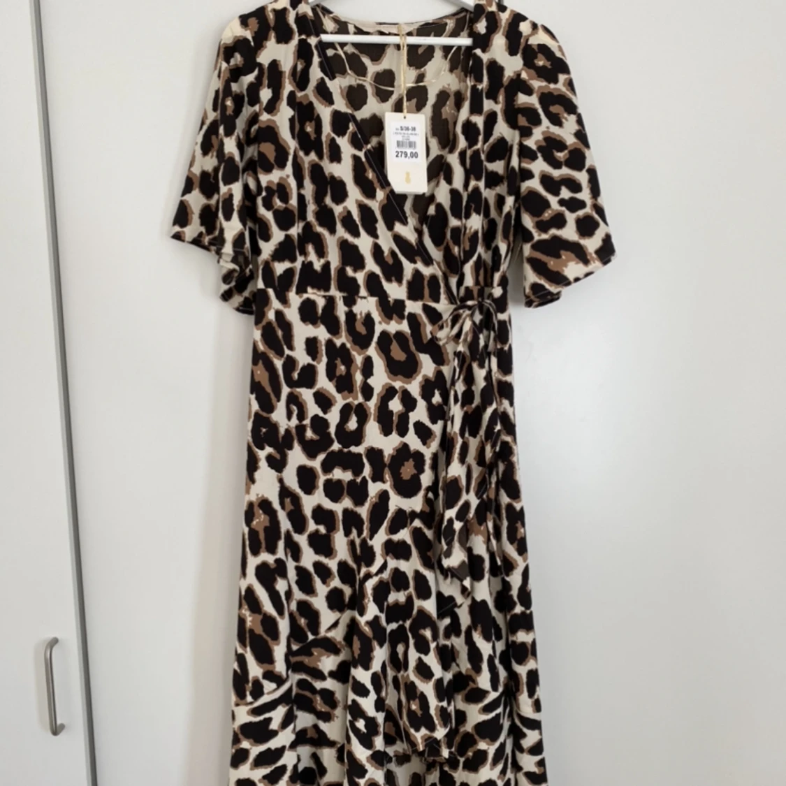 Klänning Pernilla Wahlgren